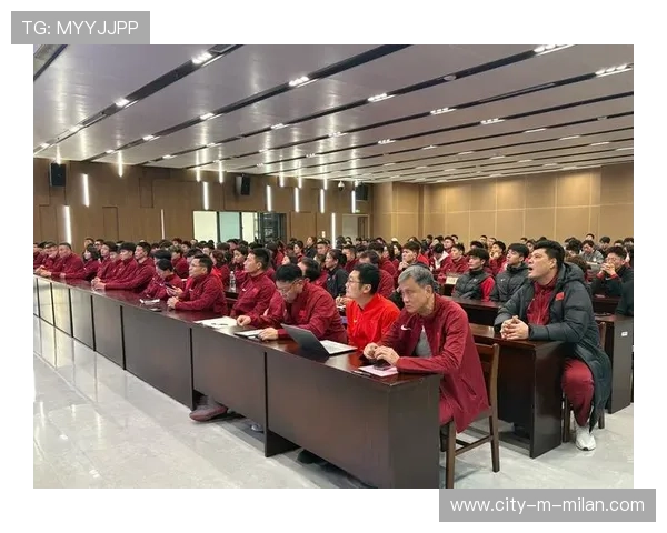 田径俱乐部设立基层教练成长扶持计划，田径协会教练员